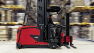 Die neuen K-Geräte von Linde Material Handling Die neuen K-Geräte von Linde Material Handling überzeugen mit Hubhöhen bis 18 Meter sowie verbesserter Ergonomie und bieten gleichzeitig ein deutliches Plus an Performance und Sicherheit.