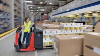 Mit dem neuen Linde N20 optimiert Linde Material Handling sein einzigartiges Kommissionierkonzept Mit dem neuen Linde N20 optimiert Linde Material Handling sein einzigartiges Kommissionierkonzept