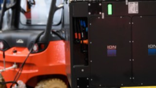 Linde Material Handling erweitert Portfolio an Lithium-Ionen-Batterien Linde Material Handling erweitert Portfolio an Lithium-Ionen-Batterien