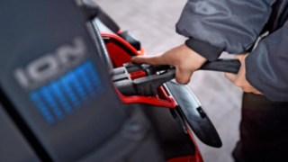 Als ganzheitlicher Partner für Energiefragen bietet Linde ein stufenweise aufgebautes Beratungsangebot. Als ganzheitlicher Partner für Energiefragen bietet Linde ein stufenweise aufgebautes Beratungsangebot.