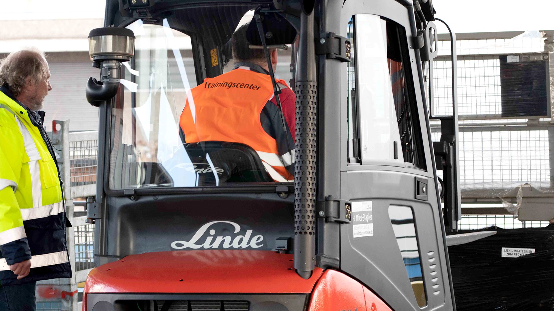 Linde Material Handling RheinRuhr Staplerschein Schulungen für GabelstaplerFahrer